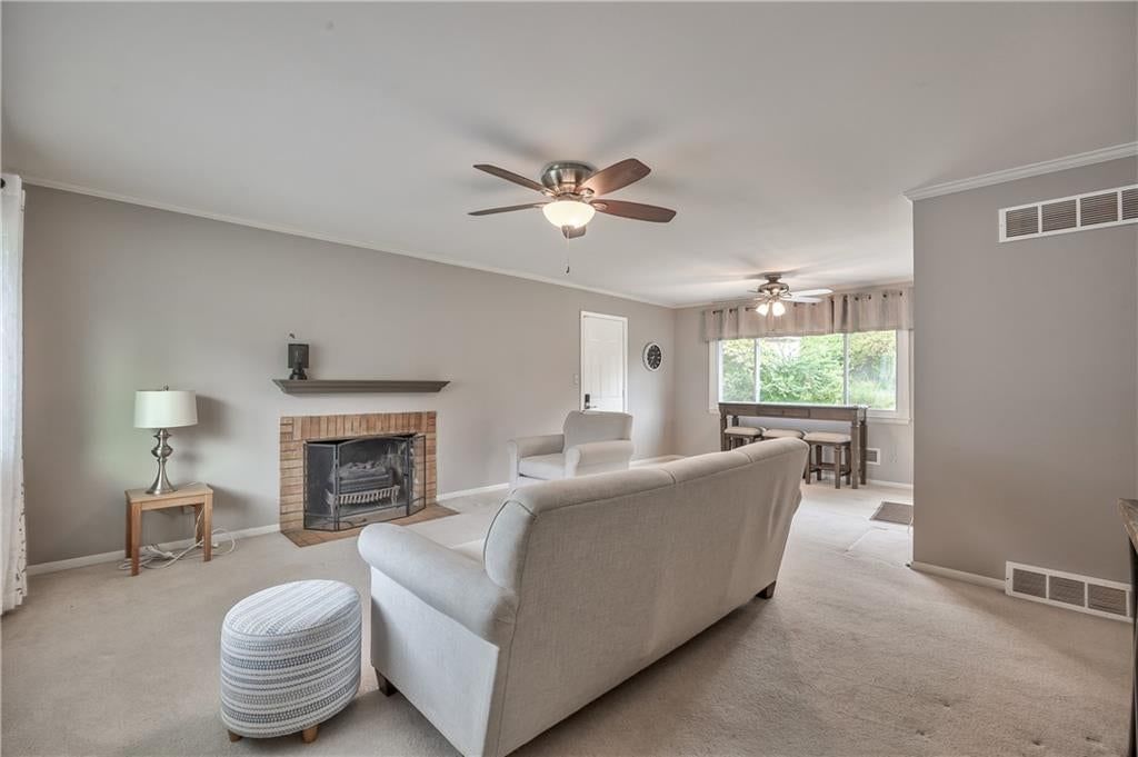 3910 NE 54th Street, Kansas City, MO: listing photo 3