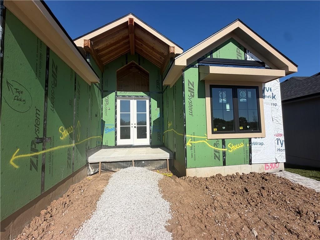 15300 W 161st Court, Olathe, KS: listing photo 3