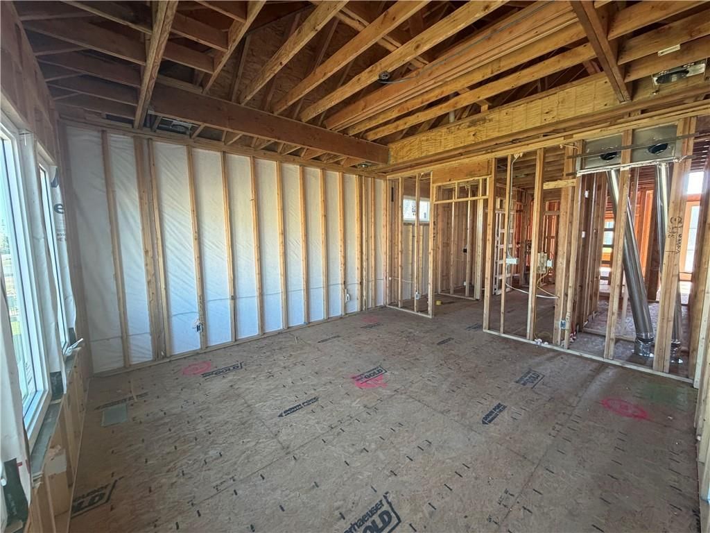 Photo 9 of 45 - 15300 W 161st Court, Olathe, KS 66062