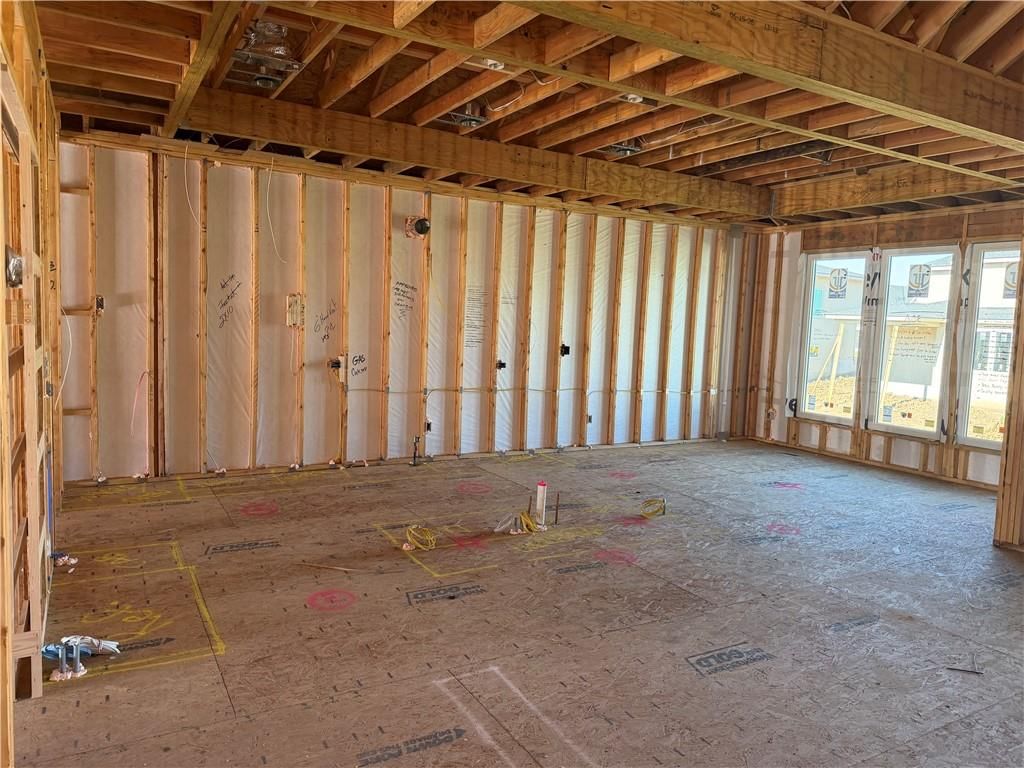 Photo 10 of 45 - 15300 W 161st Court, Olathe, KS 66062