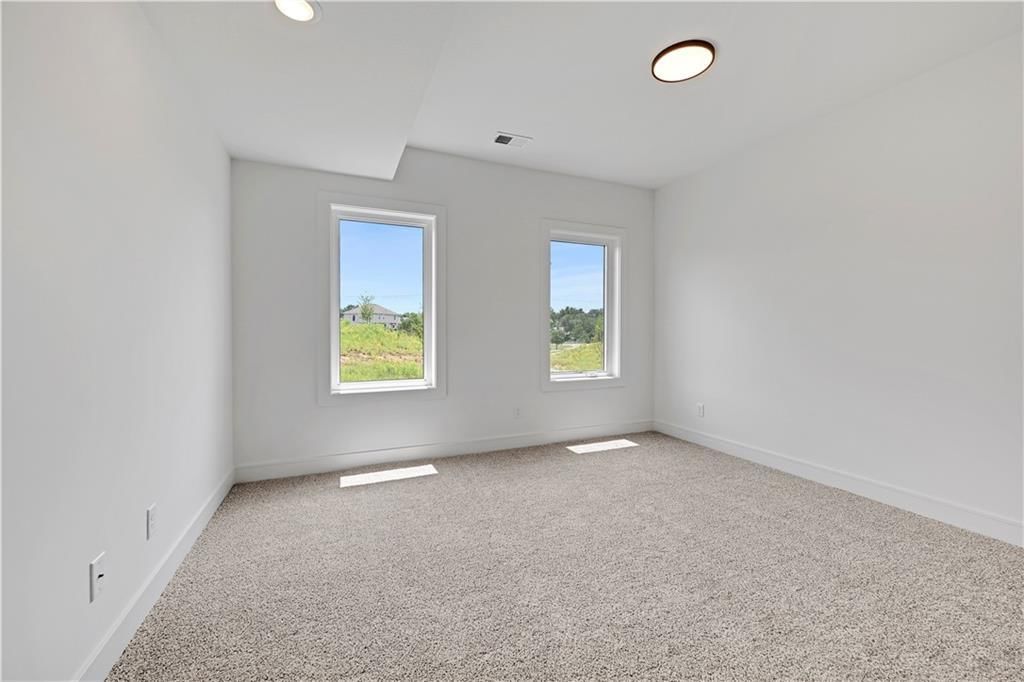 Carpet at 15300 W 161st Court, Olathe, KS 66062