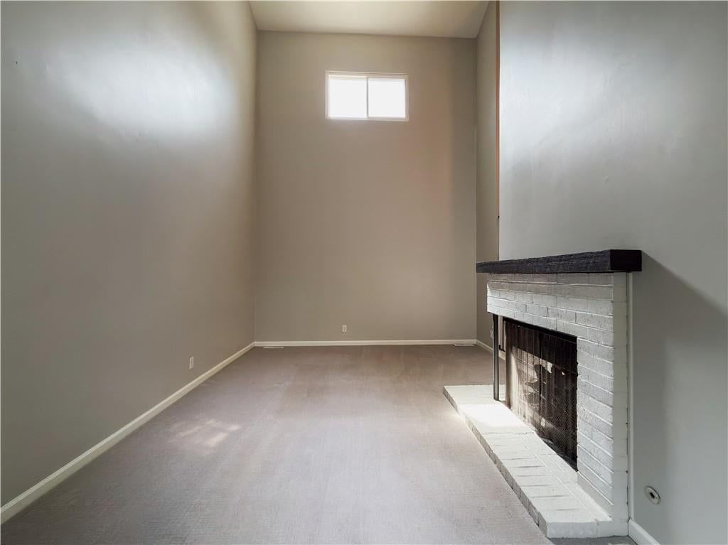 Photo 12 of 29 - 11915 W 66th Terrace, Shawnee, KS 66216