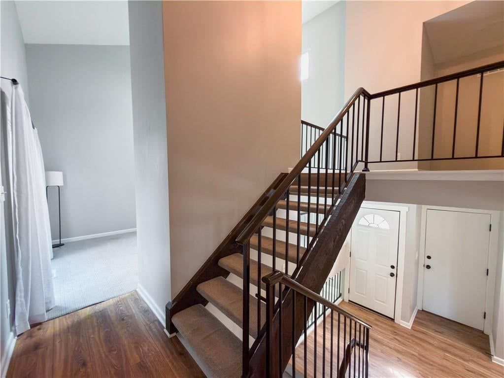 Photo 11 of 29 - 11915 W 66th Terrace, Shawnee, KS 66216