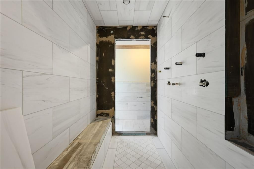 Photo 18: walk-in shower, 6632 Wenonga Road, Mission Hills, KS 66208