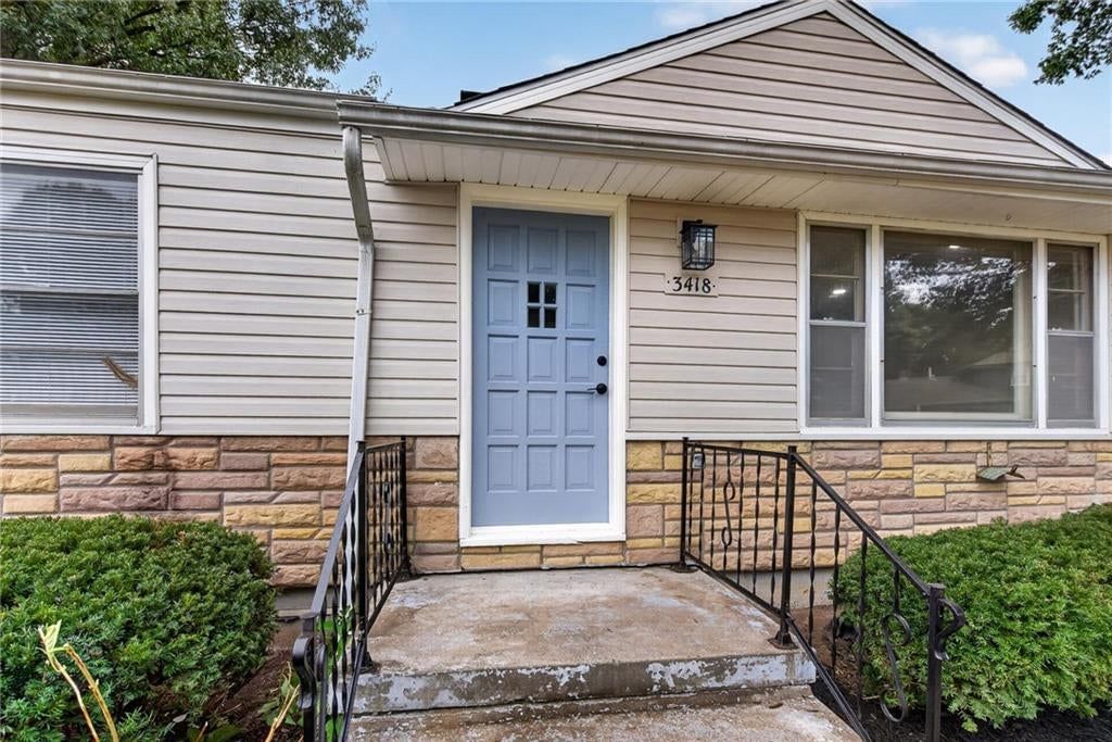 Photo 5 of 33 - 3418 S Home Avenue, Independence, MO 64052