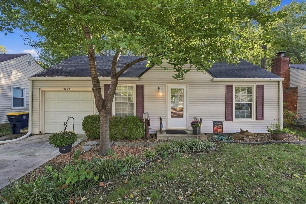 7709 Oak Street, Kansas City, MO
