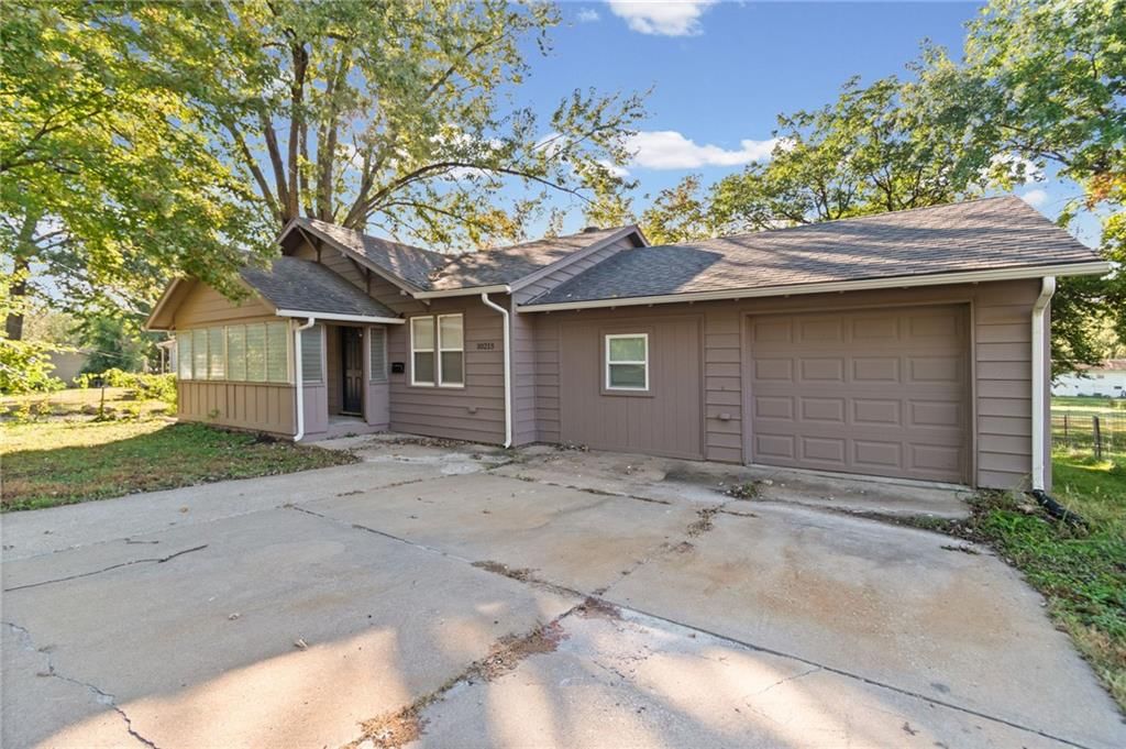 10213 E 71st Terrace, Raytown, MO: listing photo 3