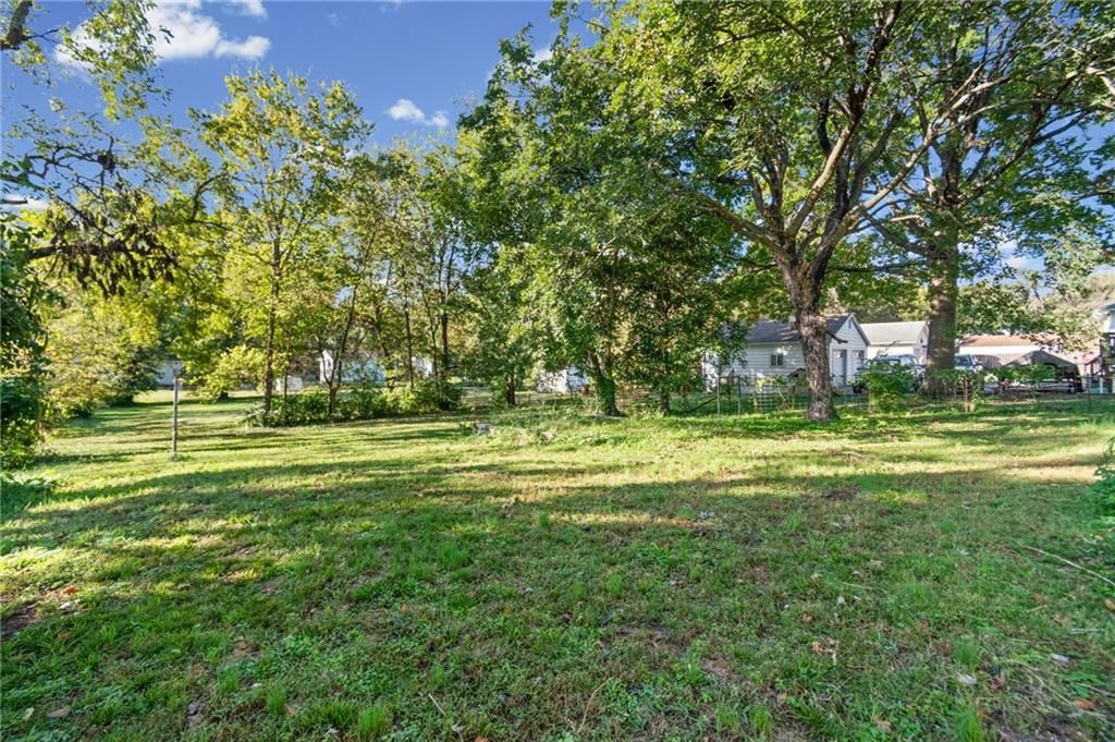 Big backyard at 10213 E 71st Terrace, Raytown, MO 64133