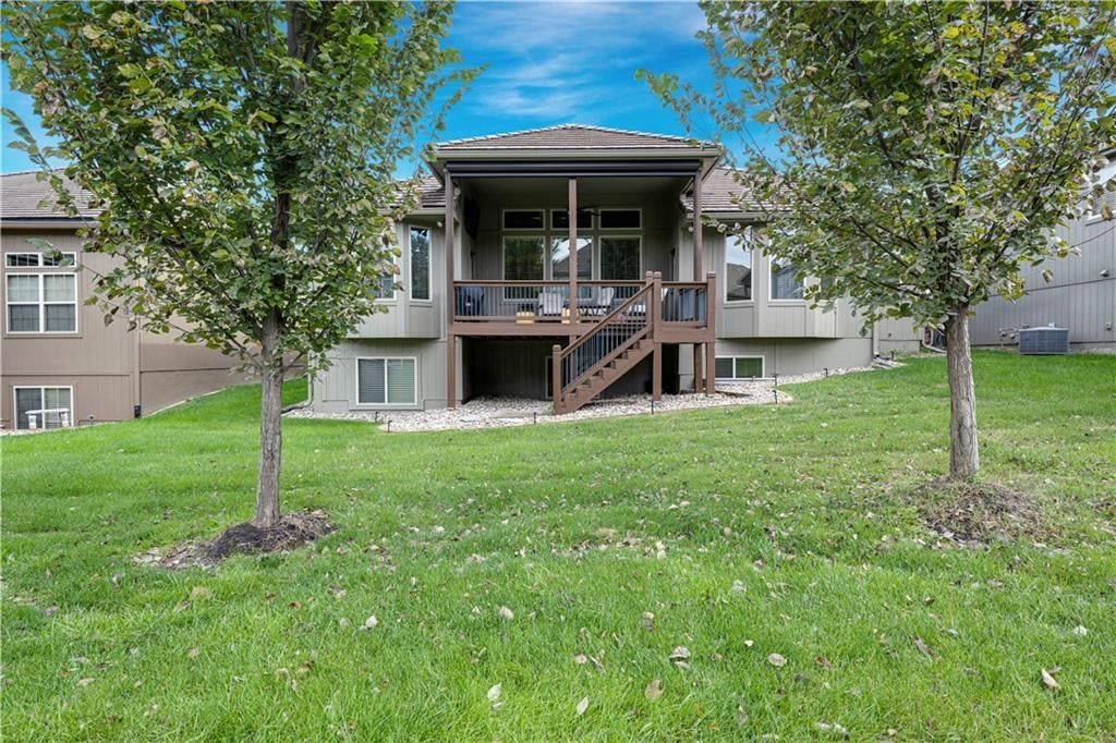 Mature trees at 4323 NE Park Trails Court, Lee's Summit, MO 64064