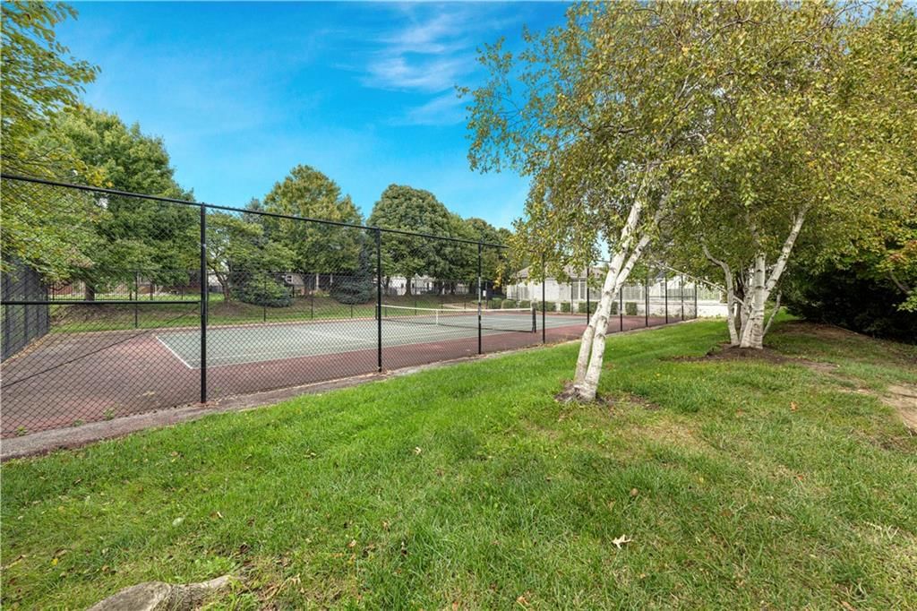 Photo 36 of 36 - 4323 NE Park Trails Court, Lee's Summit, MO 64064