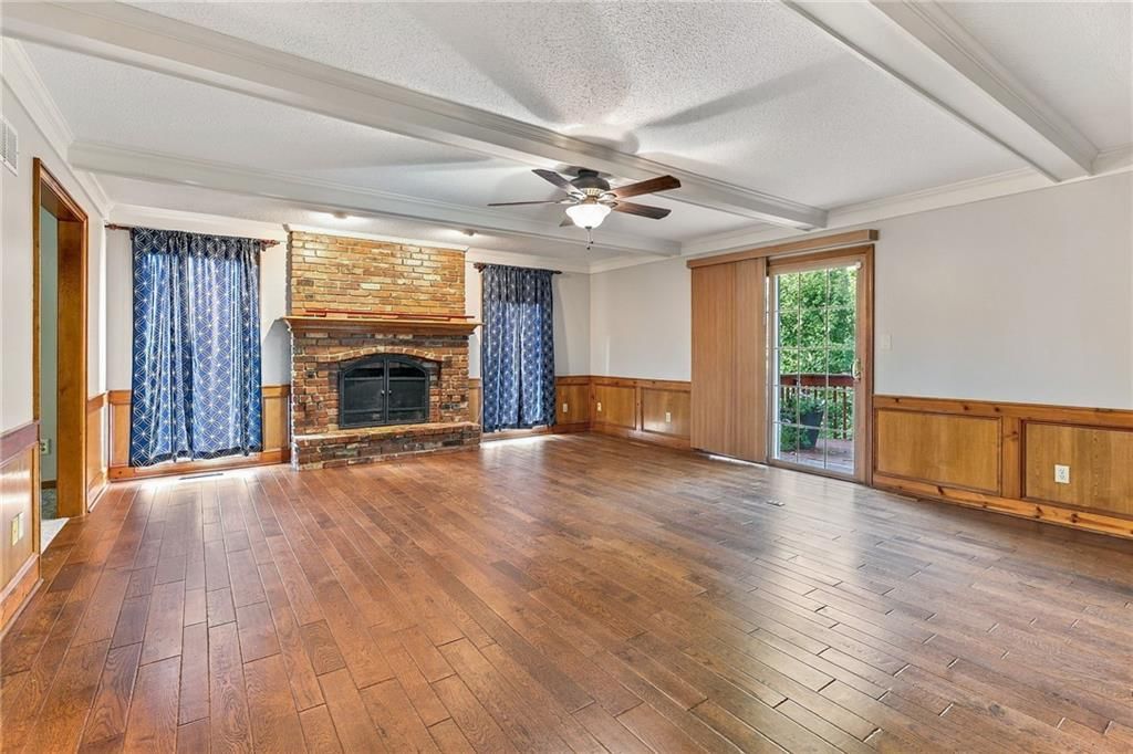 Photo 7 of 53 - 17612 E 48th Terrace Court S, Independence, MO 64055