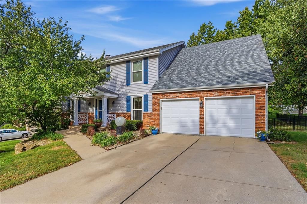 17612 E 48th Terrace Court S, Independence, MO: listing photo 2
