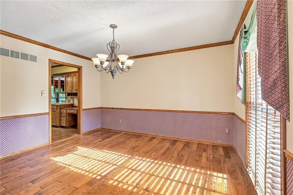 Photo 18 of 53 - 17612 E 48th Terrace Court S, Independence, MO 64055