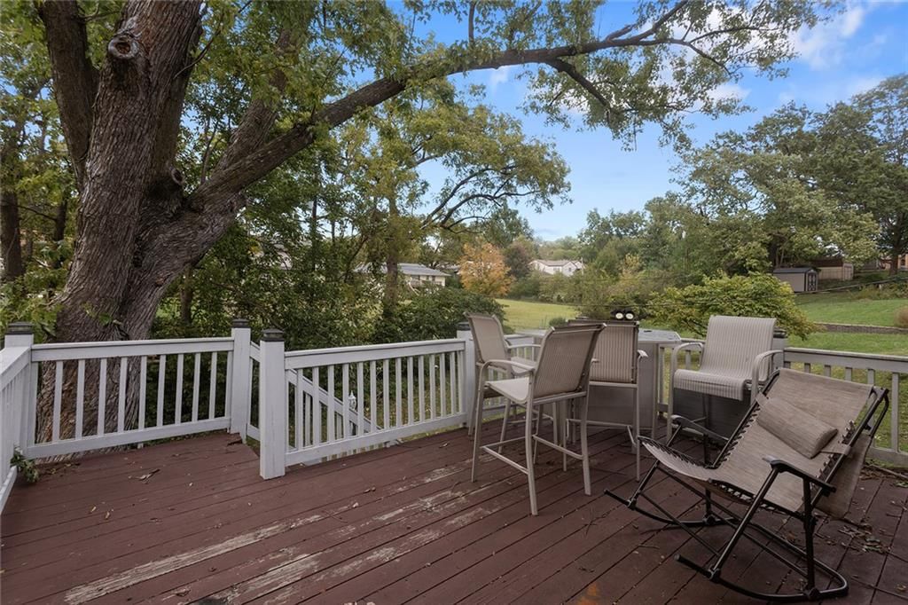 Photo 38 of 39 - 2 NE 62 Terrace, Gladstone, MO 64118