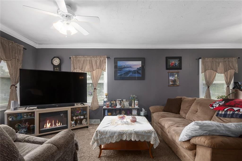 Fireplace at 2 NE 62 Terrace, Gladstone, MO 64118