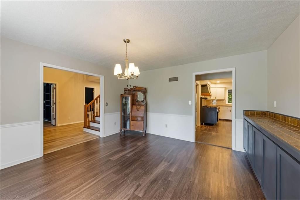 Photo 9 of 59 - 9805 E 83rd Terrace, Raytown, MO 64138