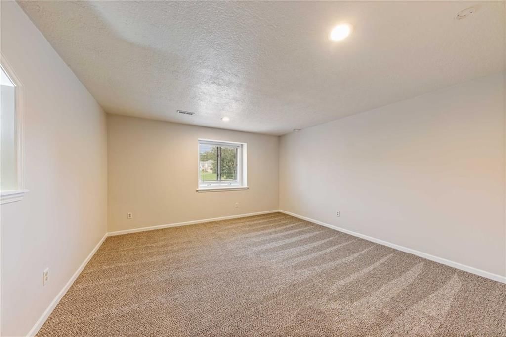Photo 40 of 59 - 9805 E 83rd Terrace, Raytown, MO 64138