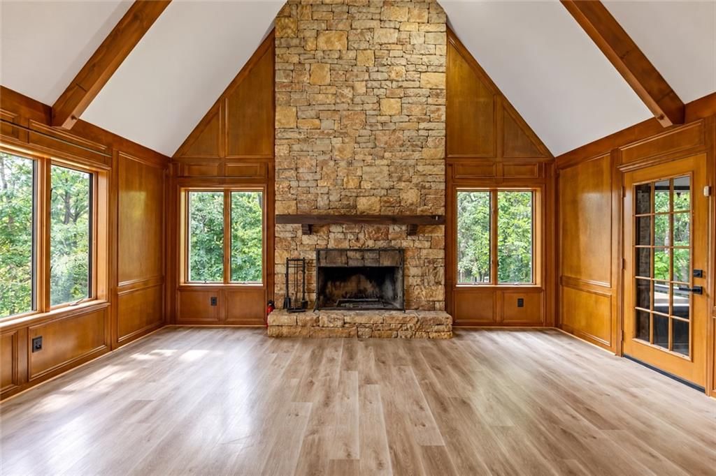 Photo 16 of 59 - 9805 E 83rd Terrace, Raytown, MO 64138