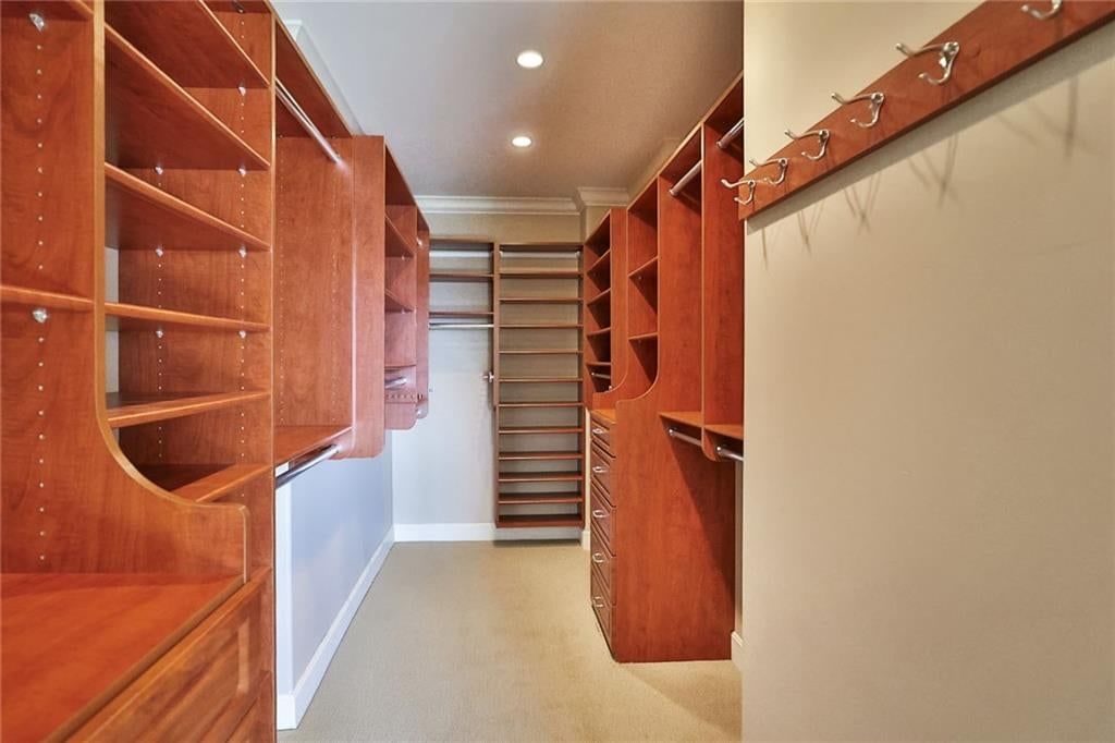 Photo 22 of 27 - 121 W 48TH Street