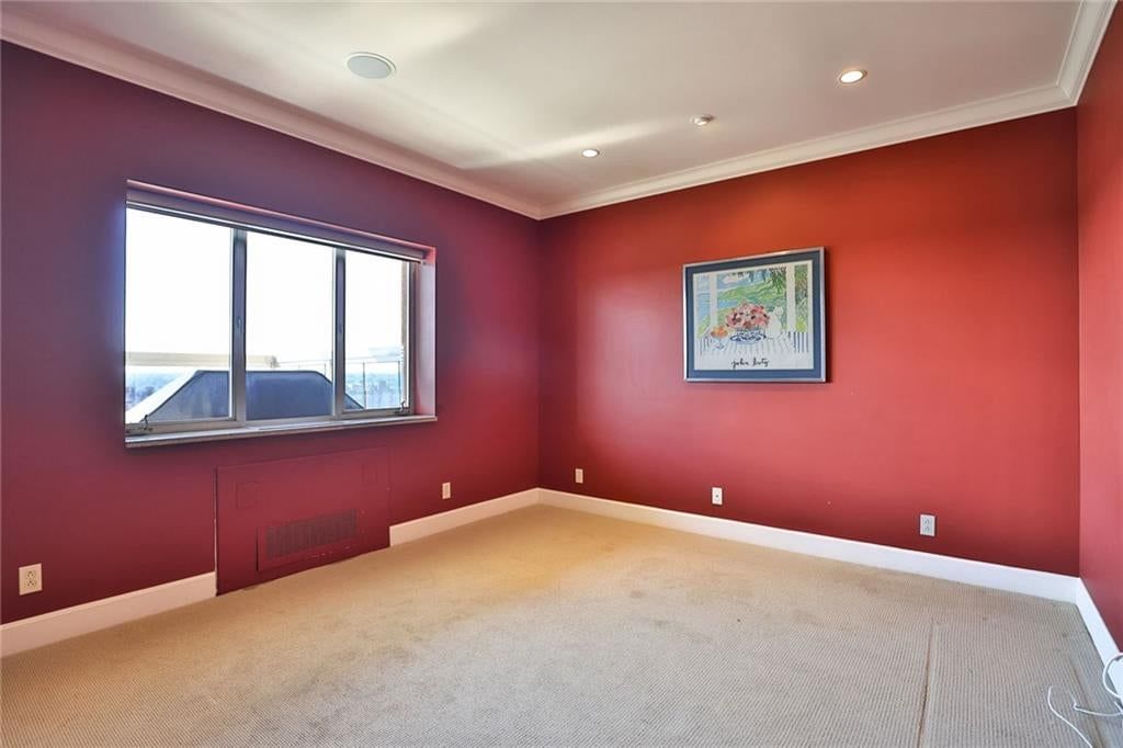 Photo 15 of 27 - 121 W 48TH Street