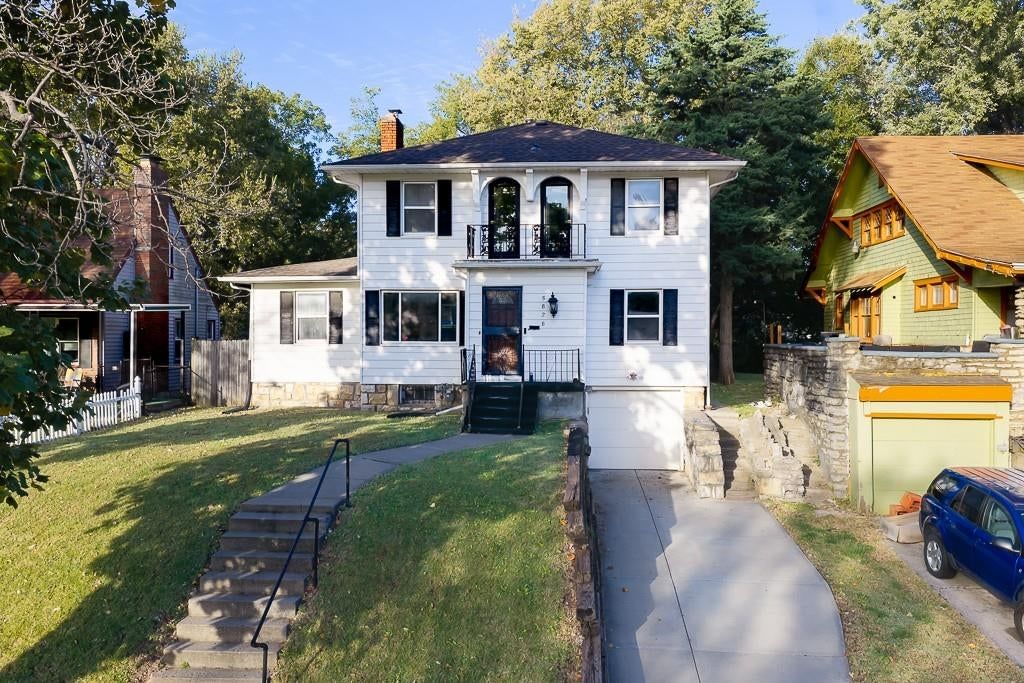5828 Paseo Boulevard, Kansas City, MO