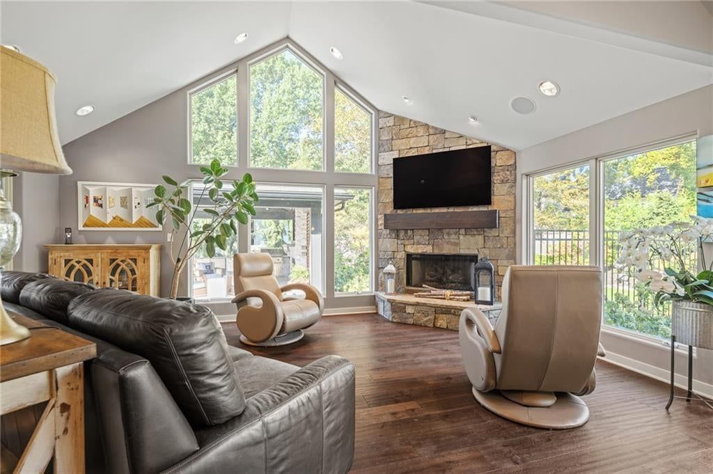 Photo 30 of 73 - 4963 W 88th Street, Prairie Village, KS 66207