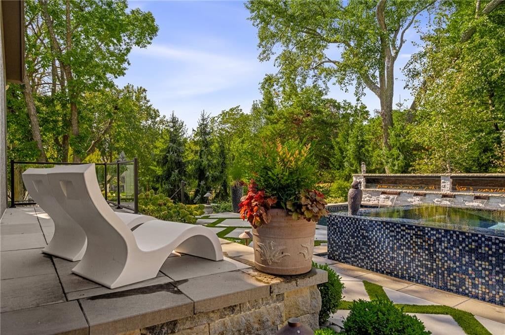 Photo 58 of 73 - 4963 W 88th Street, Prairie Village, KS 66207