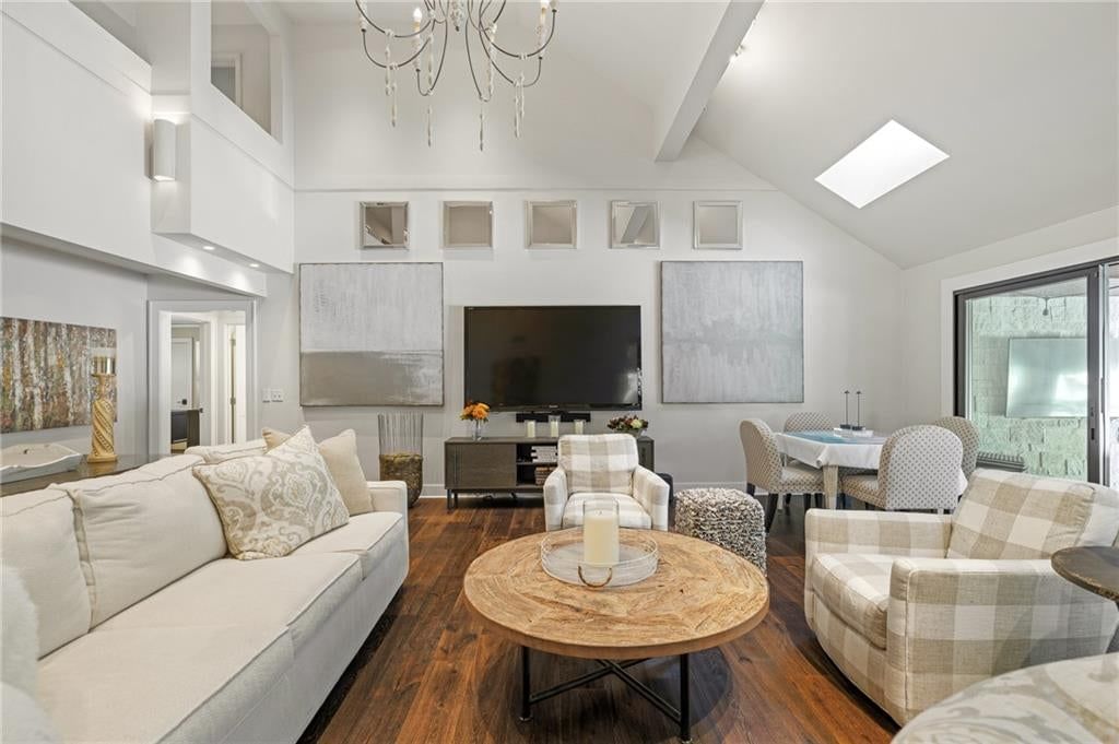 Photo 22 of 73 - 4963 W 88th Street, Prairie Village, KS 66207