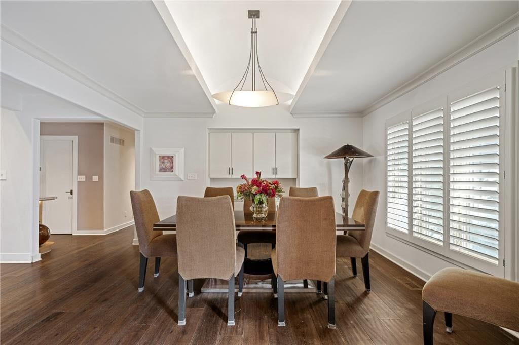 Photo 20 of 73 - 4963 W 88th Street, Prairie Village, KS 66207