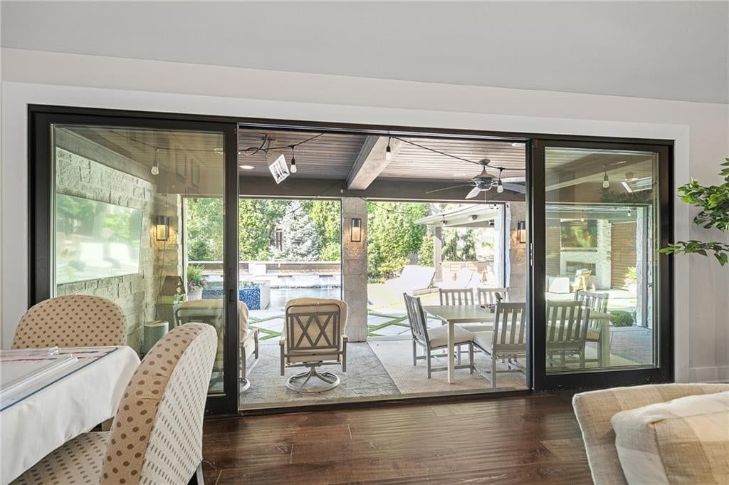 Photo 23 of 73 - 4963 W 88th Street, Prairie Village, KS 66207