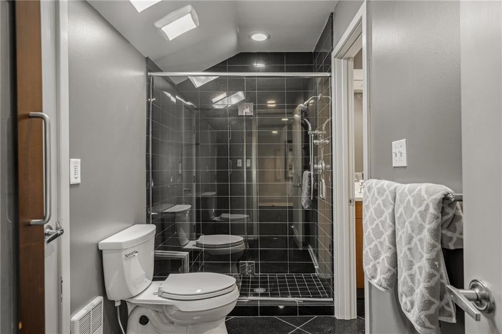 Photo 42 of 73 - 4963 W 88th Street, Prairie Village, KS 66207