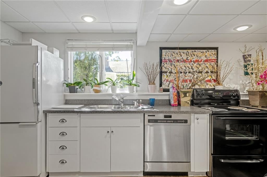 Photo 49 of 73 - 4963 W 88th Street, Prairie Village, KS 66207
