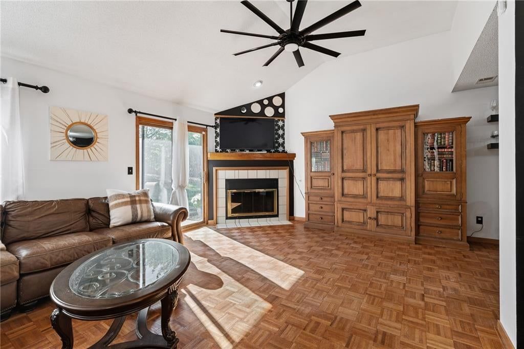 12439 Charlotte Street, Kansas City, MO: listing photo 3