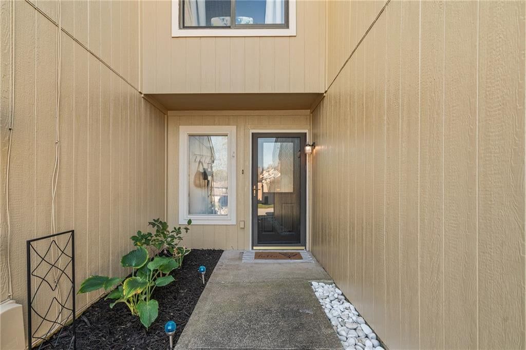12439 Charlotte Street, Kansas City, MO