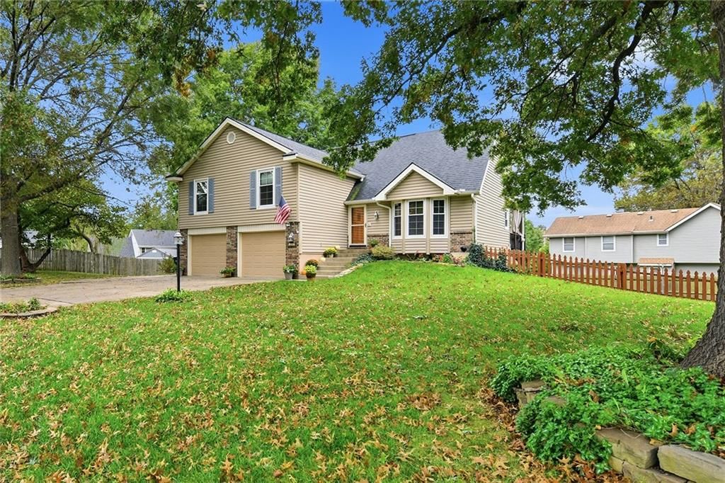 Photo 42 of 52 - 1707 Remington Court, Leavenworth, KS 66048
