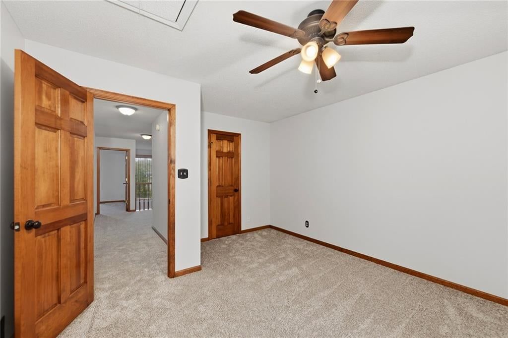 Photo 23 of 52 - 1707 Remington Court, Leavenworth, KS 66048