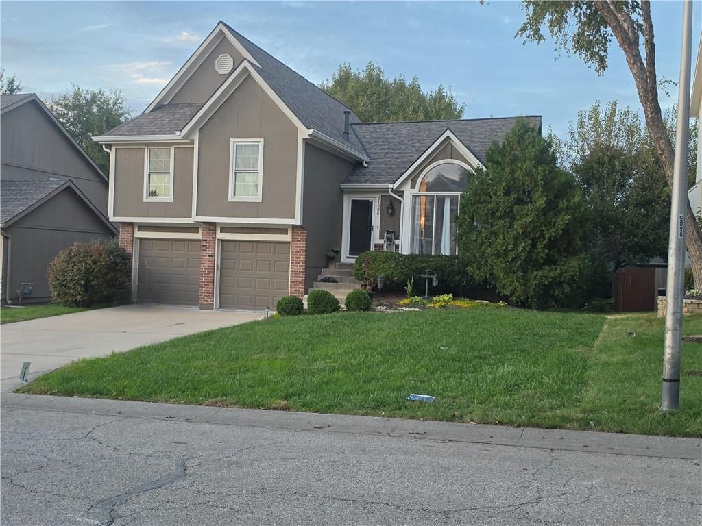 21806 W 53RD Street, Shawnee, KS