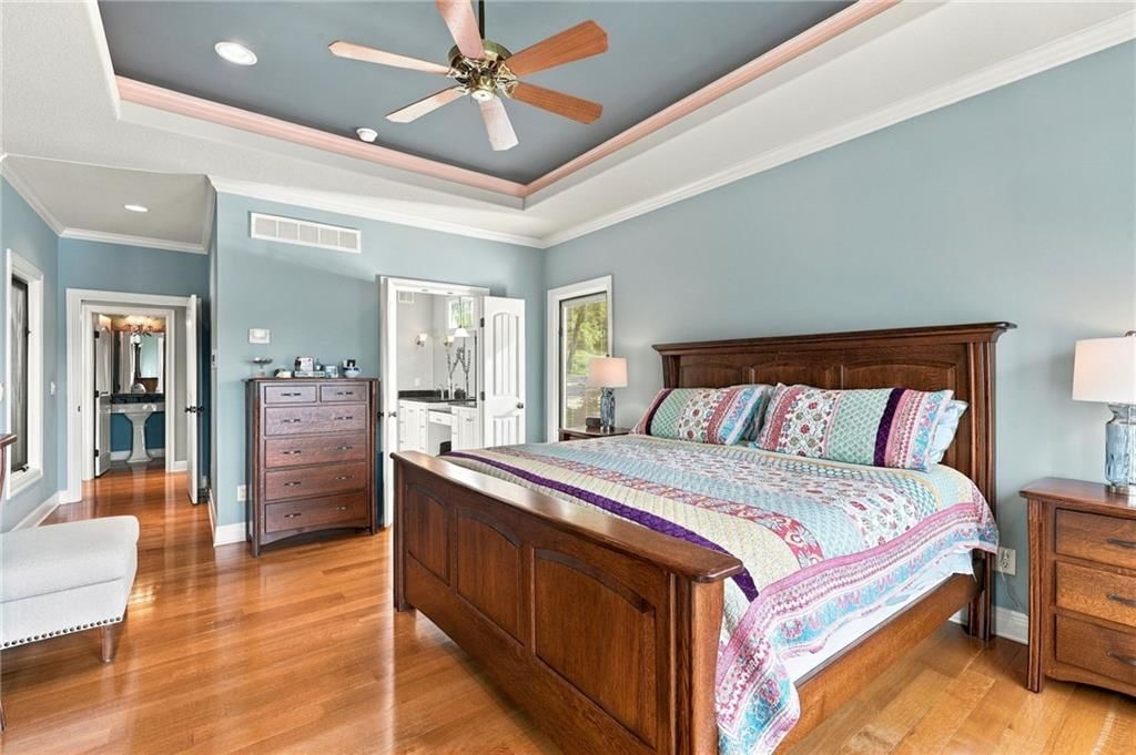 Photo 35 of 93 - 7810 NW Scenic Drive, Weatherby Lake, MO 64152