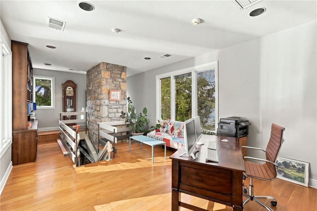 Home office at 7810 NW Scenic Drive, Weatherby Lake, MO 64152