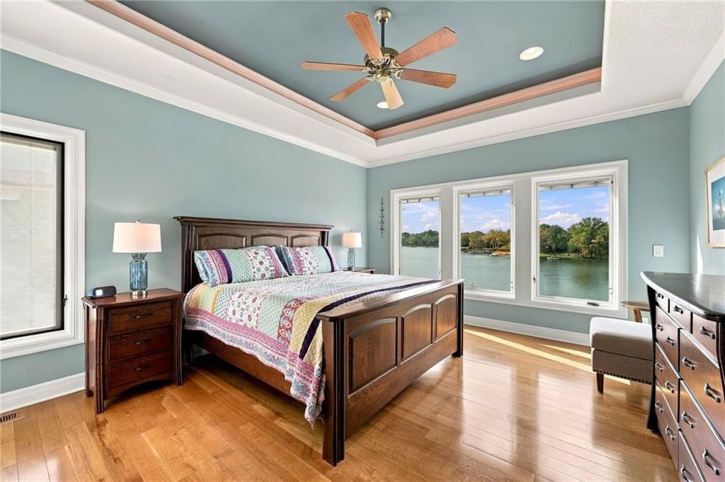 Tray ceiling and walk-in closet at 7810 NW Scenic Drive, Weatherby Lake, MO 64152
