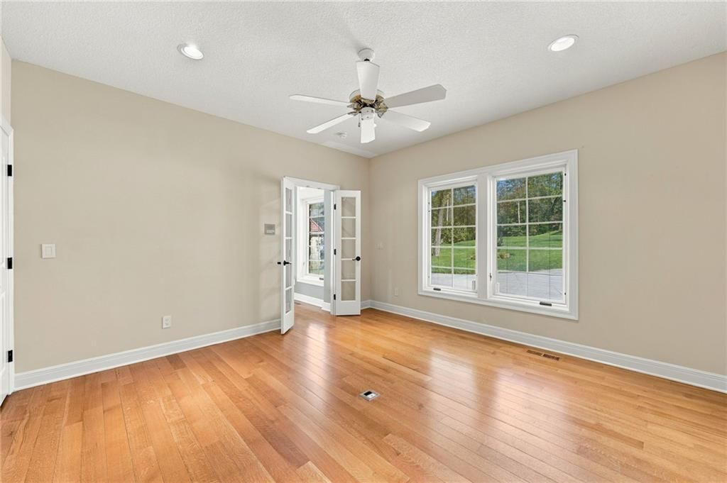 Wall of windows at 7810 NW Scenic Drive, Weatherby Lake, MO 64152