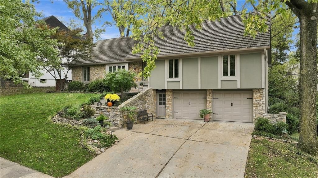 505 NW 41st Street, Kansas City, MO