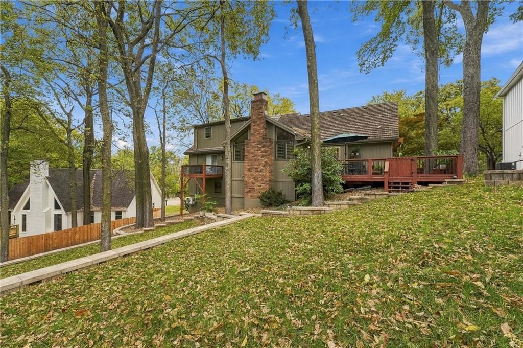 Photo 32 of 38 - 505 NW 41st Street, Kansas City, MO 64116