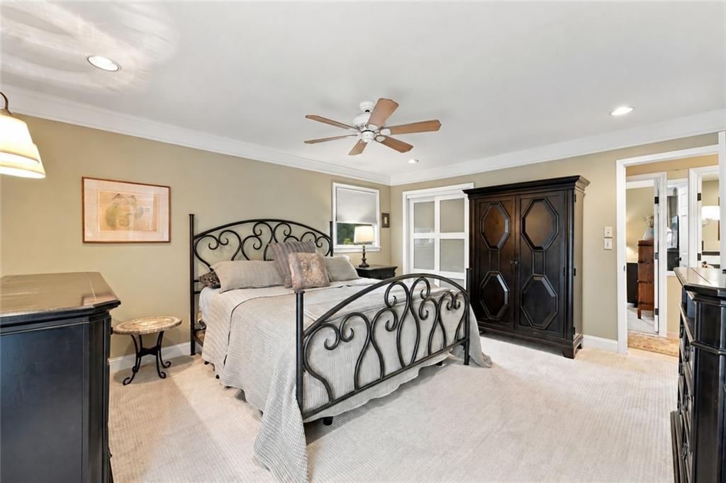 Photo 21 of 38 - 505 NW 41st Street, Kansas City, MO 64116