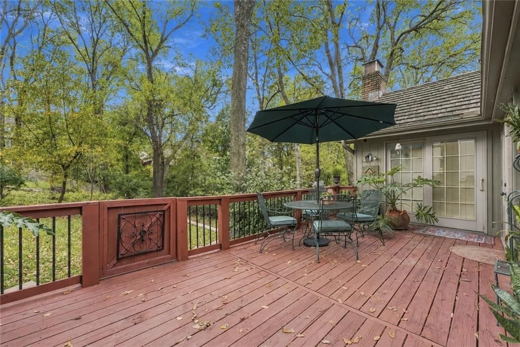 Photo 34 of 38 - 505 NW 41st Street, Kansas City, MO 64116