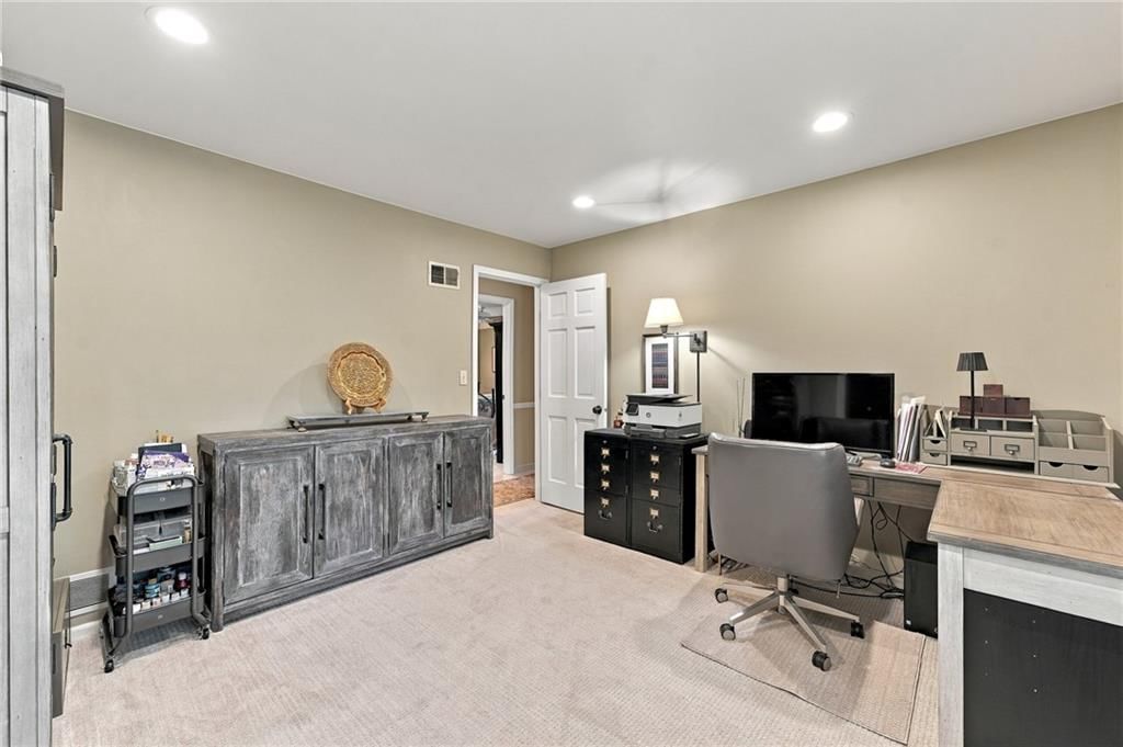 Photo 17 of 38 - 505 NW 41st Street, Kansas City, MO 64116