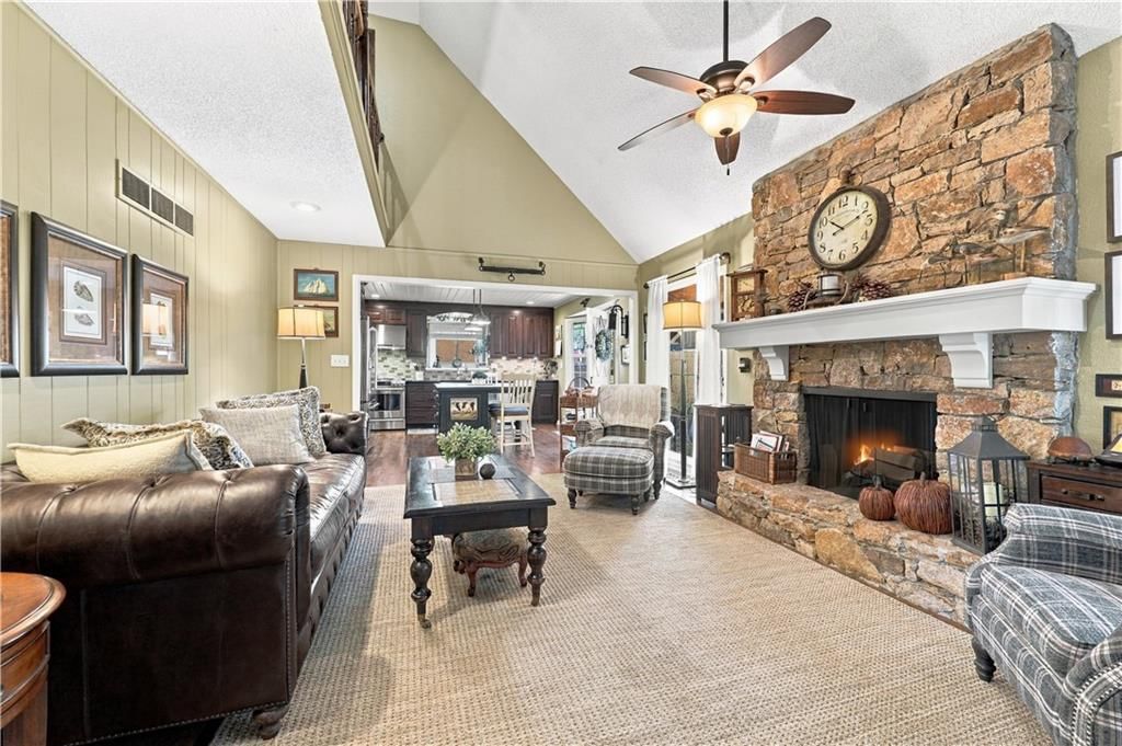Photo 9 of 46 - 12908 E 58th Street, Kansas City, MO 64133