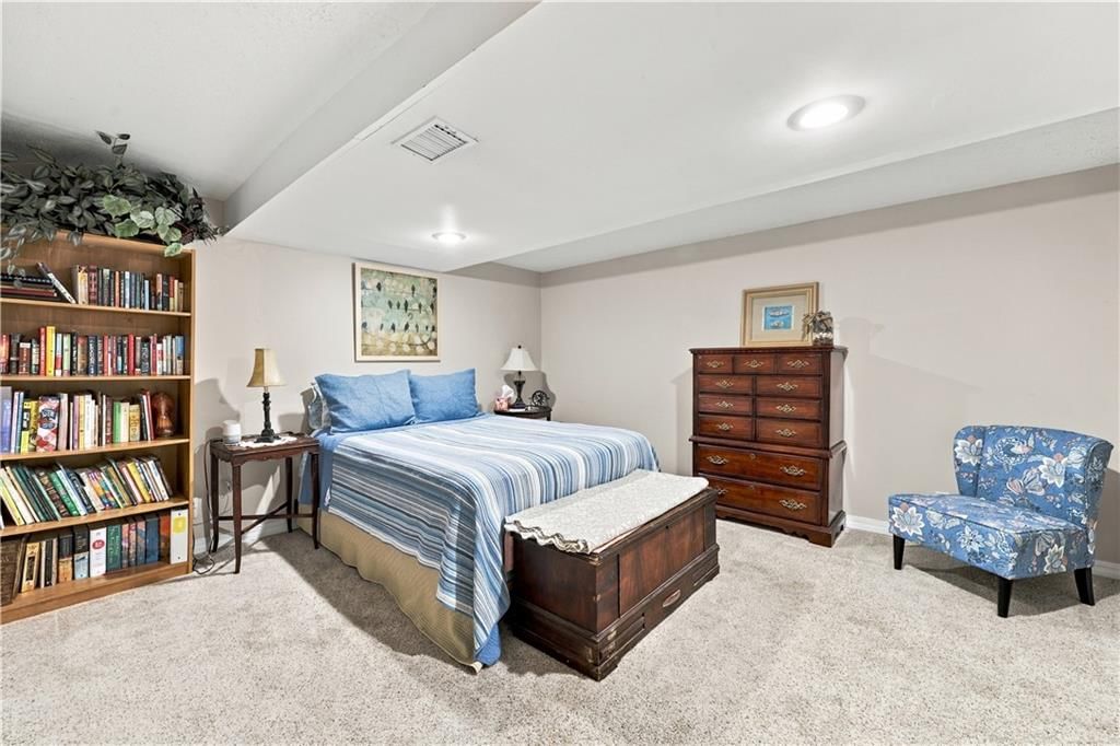 Photo 30 of 46 - 12908 E 58th Street, Kansas City, MO 64133