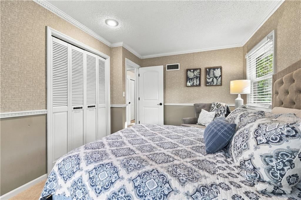 Photo 20 of 46 - 12908 E 58th Street, Kansas City, MO 64133