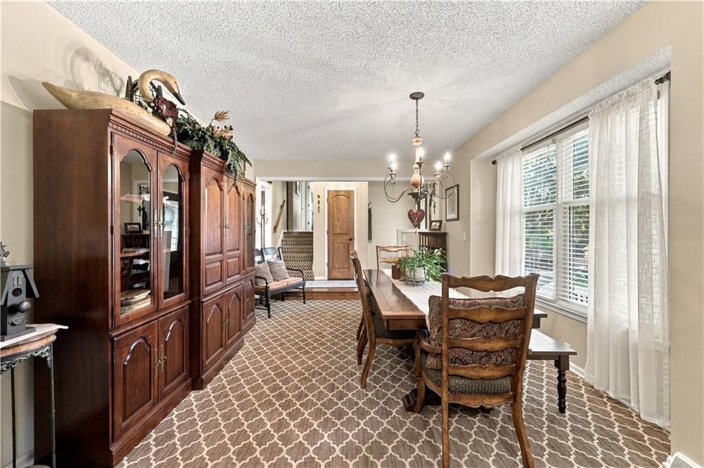 Photo 11 of 46 - 12908 E 58th Street, Kansas City, MO 64133